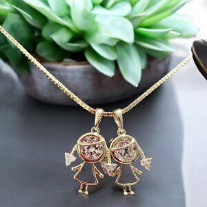 **** LOVELY TWO GIRL 14k GOLD PLATED NECKLACE SET ***** ( 16-18" chain included)